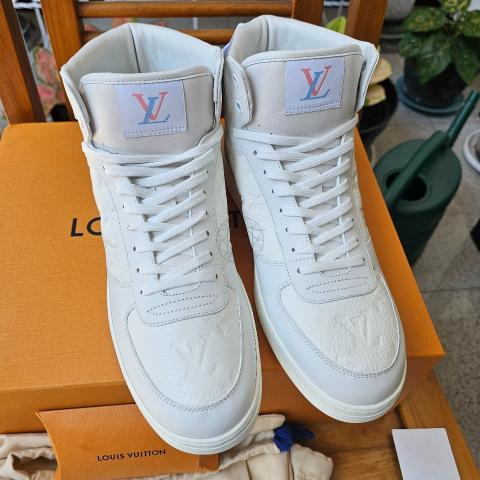 White High-Top Sneaker Boot - Image 5